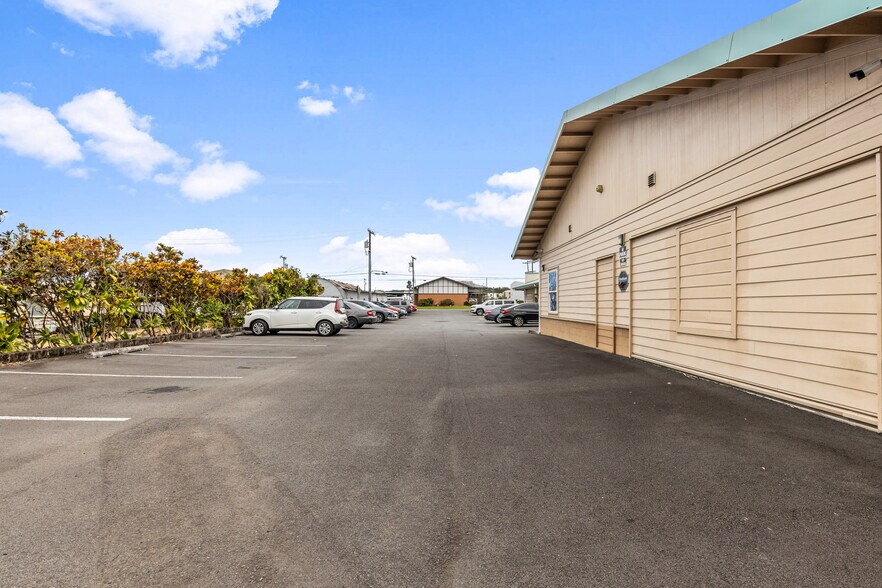 More Photos Of 750 Kanoelehua Ave, Hilo Storefront Retail Office For Sale