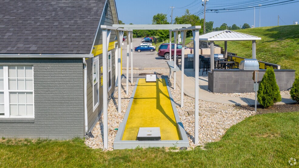 More Photos Of 100 Meadow Trail Dr, Highland Heights Apartments For Sale