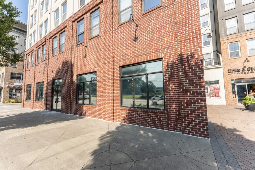 More Photos Of 2521 Piedmont Rd NE, Atlanta Storefront Retail Office For Lease