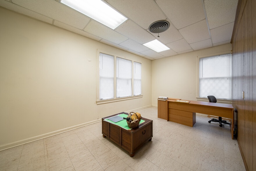 More Photos Of 4323 Primrose Rd, Columbus Religious Facility For Sale