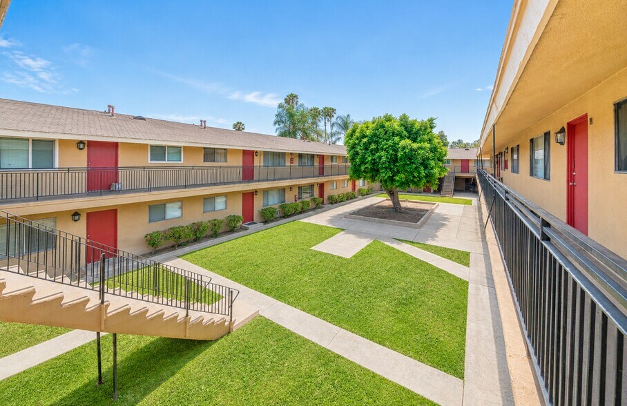 More Photos Of 383 Orchid Ln, Pomona Apartments For Sale
