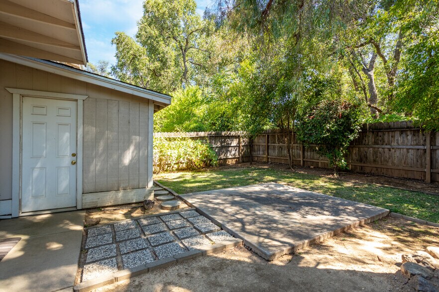 More Photos Of 2616 W Hillside Dr, Anderson Apartments For Sale