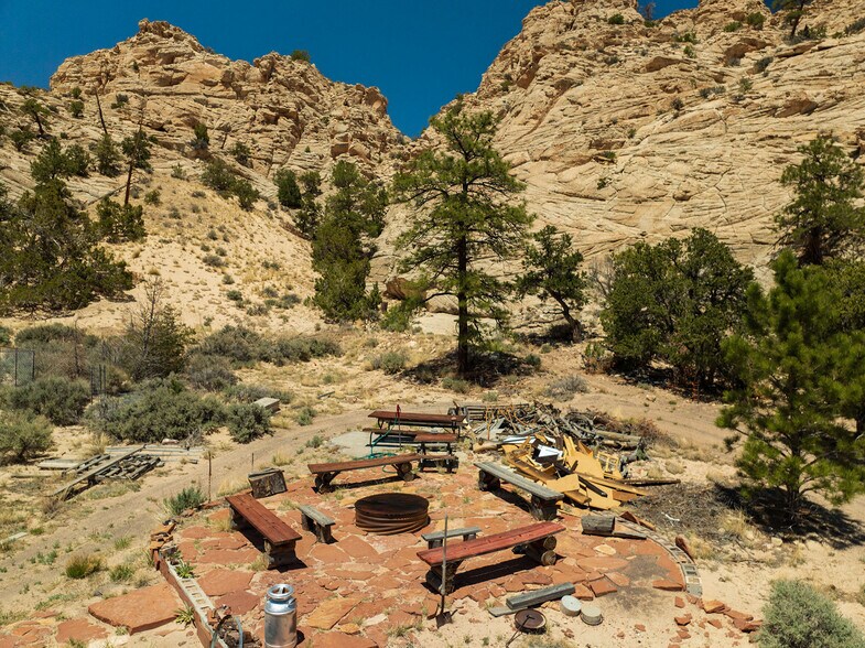 More Photos Of 897 E Cocks Comb Dr, Teasdale Land For Sale