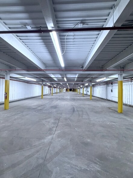 More Photos Of 315 Kettering Rd, High Point Manufacturing For Lease
