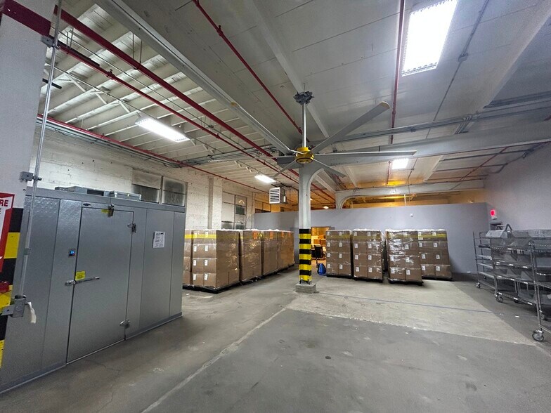 More Photos Of 4300 N Knox Ave, Chicago Warehouse For Sale