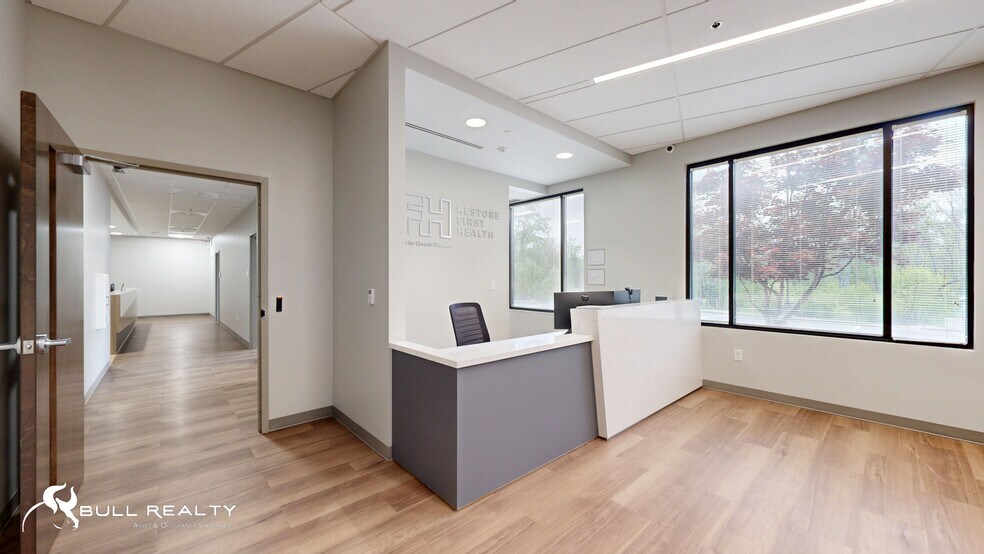 More Photos Of 34 Upper Riverdale Rd, Riverdale Medical For Lease