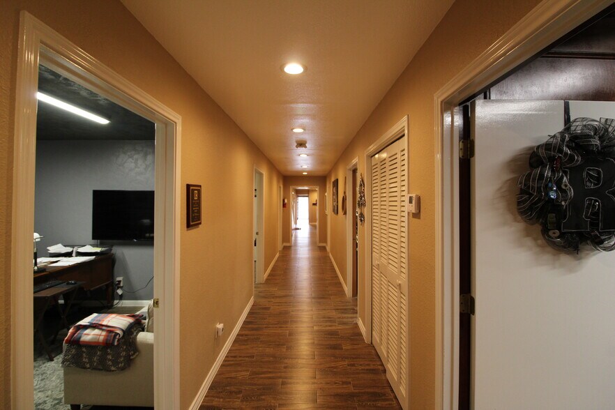 More Photos Of 1221 W University Blvd, Odessa Medical For Sale