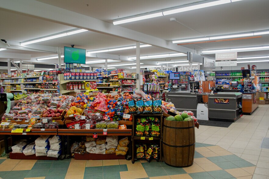 More Photos Of 429 Rte 204, St-Aubert Flex For Sale