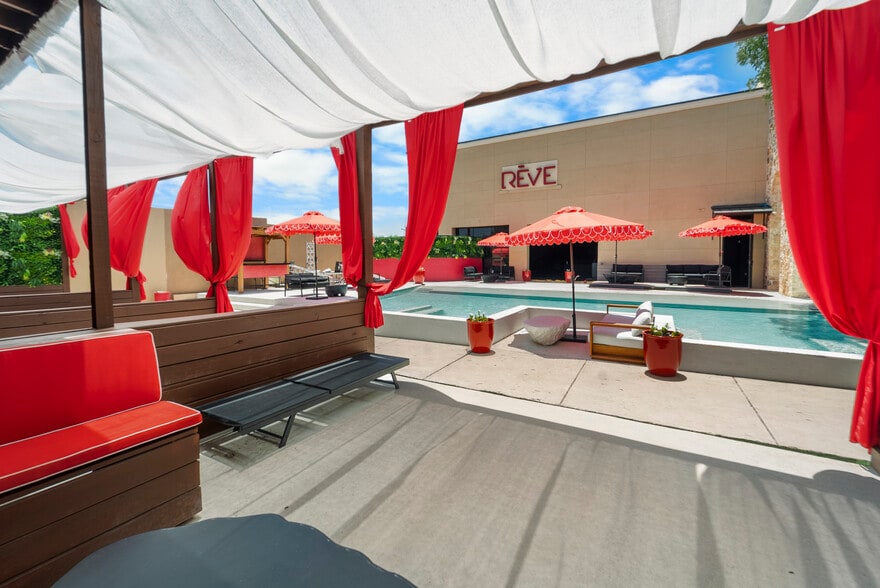 More Photos Of 18326 Tuscany Stone, San Antonio Restaurant For Sale