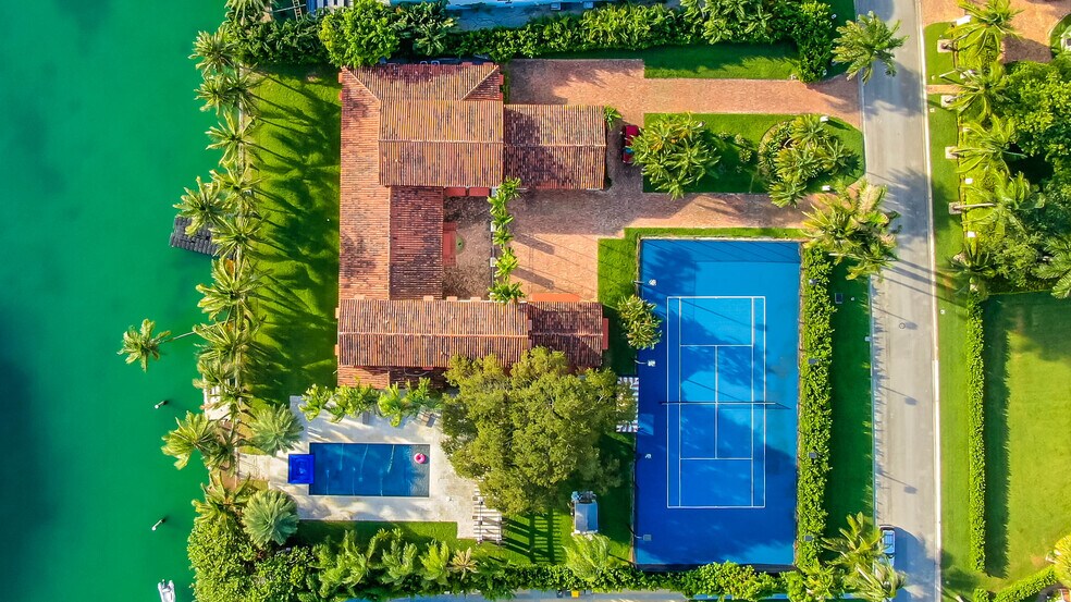 More Photos Of 44 Bal Bay Dr, Bal Harbour Land For Sale