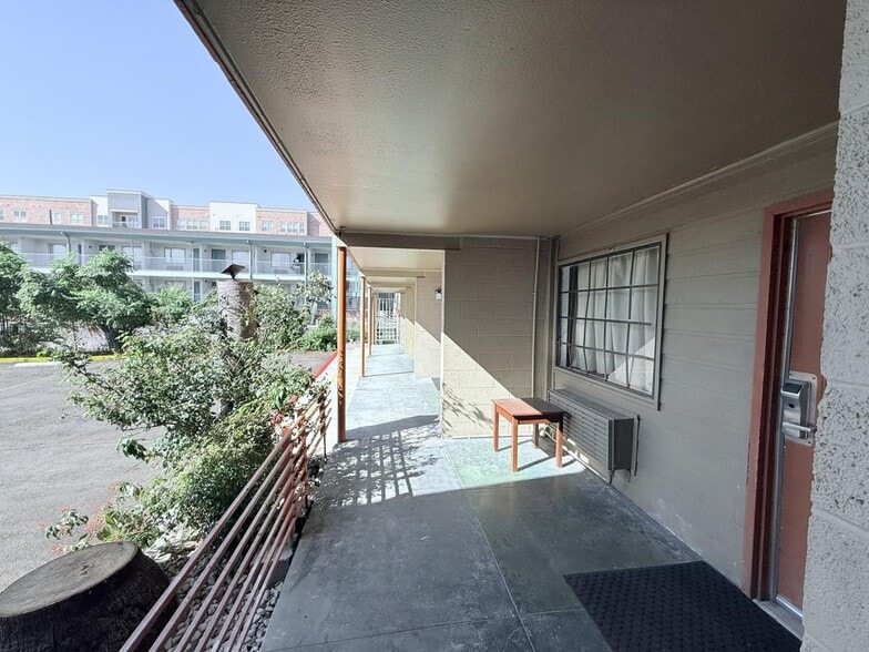 More Photos Of 1131 Austin Hwy, San Antonio Hotel For Sale