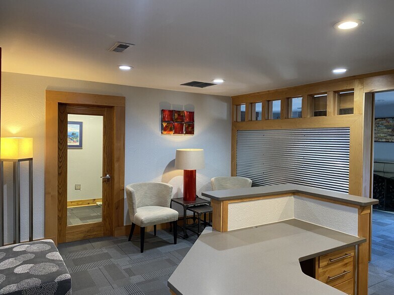 More Photos Of 7390 Lowell Blvd, Westminster Office For Lease