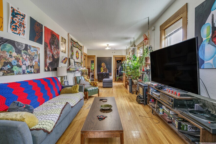 More Photos Of 3701 S Lyndale Ave, Minneapolis Storefront Retail Residential For Sale