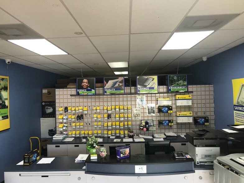 More Photos Of 10250-10352 W Sample Rd, Coral Springs Storefront Retail Office For Sale