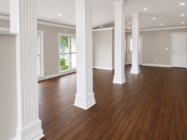 More Photos Of 6000 Fisk Ave, Chattanooga Storefront Retail Office For Sale