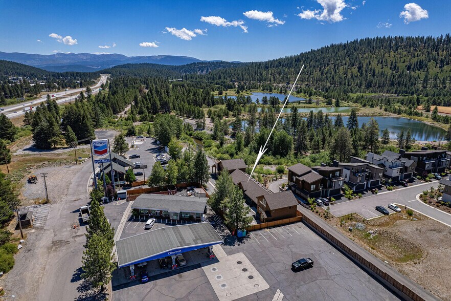 More Photos Of 12315 Deerfield Dr, Truckee Office Residential For Sale