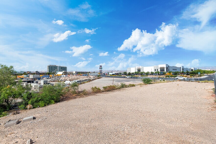 More Photos Of 7910 S Dean Martin Dr, Las Vegas Land For Sale