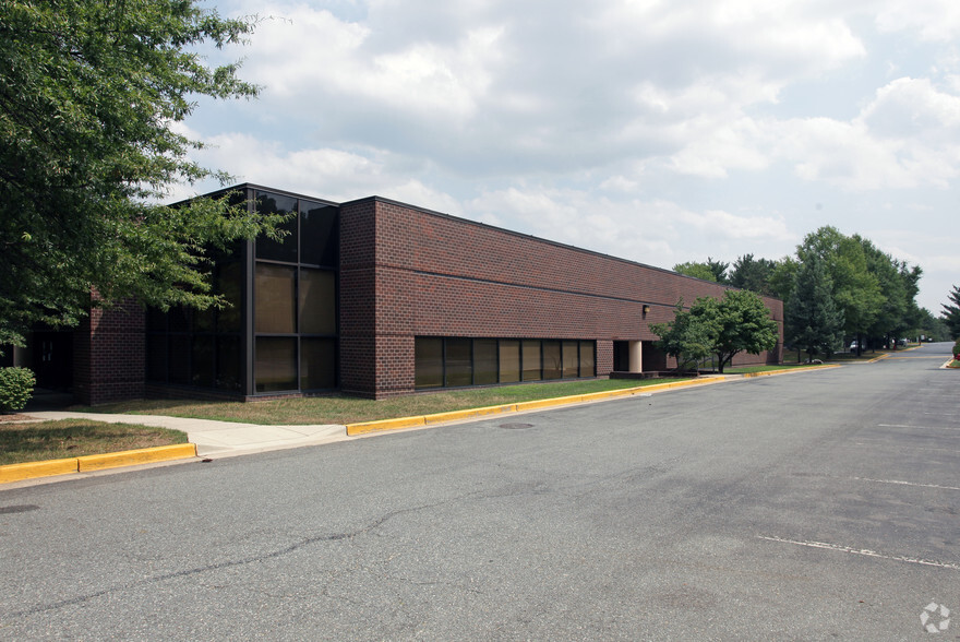 Primary Photo Of 1001-1099 Brightseat Rd, Landover Manufacturing For Lease