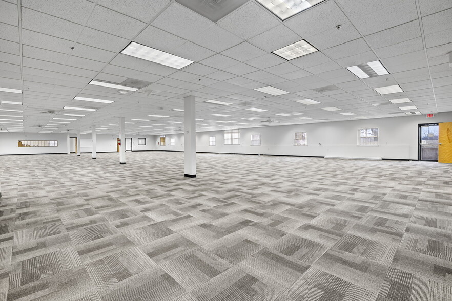 More Photos Of 4240 S Lees Summit Rd, Independence Office For Lease