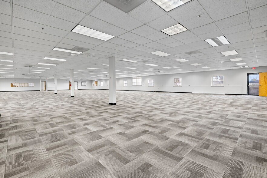 More Photos Of 4240 S Lees Summit Rd, Independence Office For Lease