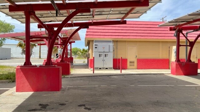 More Photos Of 1407 High St, Delano Carwash For Lease