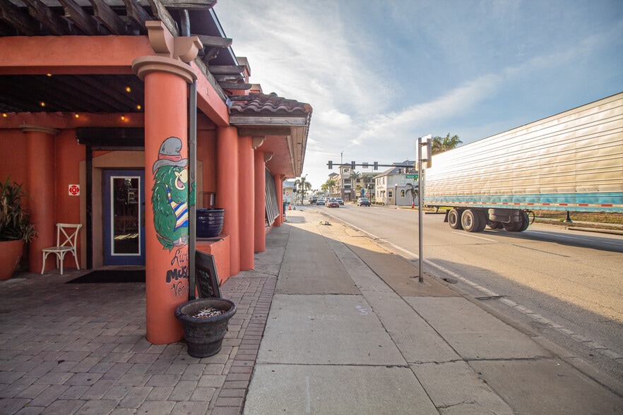 More Photos Of 130 Tamiami Trl, Punta Gorda Restaurant For Sale