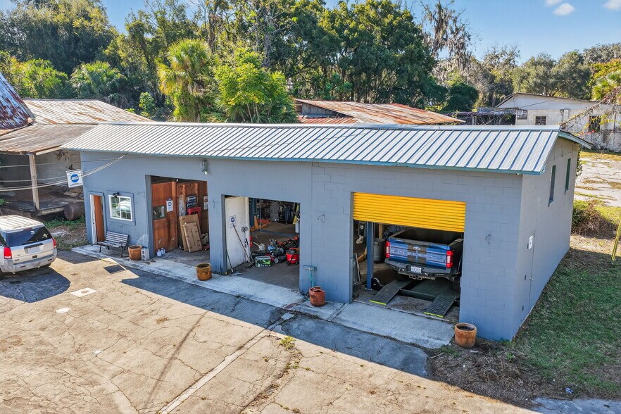 More Photos Of 20700 9th St, McIntosh Service Station For Lease