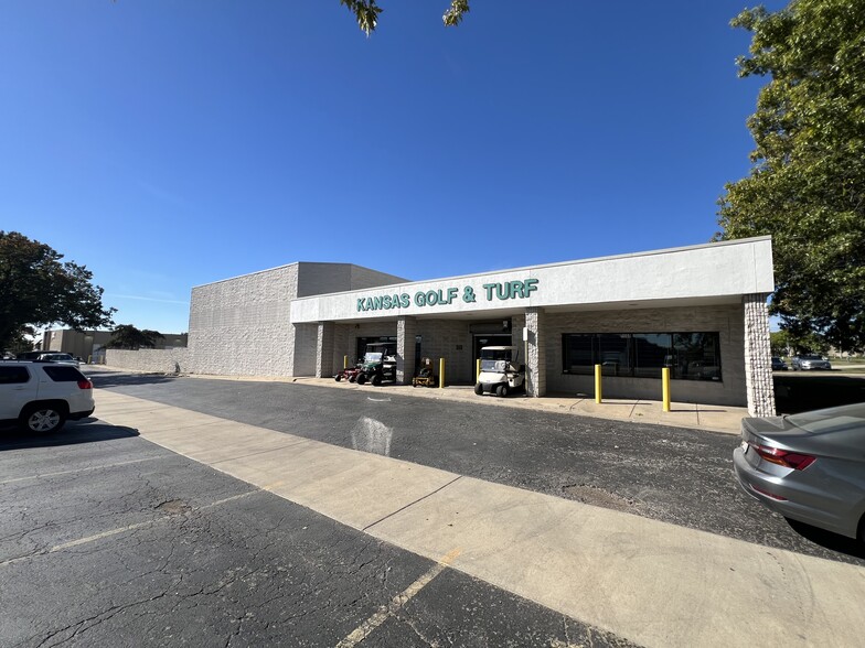 Primary Photo Of 9900 Lackman Rd, Lenexa Showroom For Sale