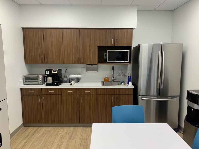 More Photos Of 2724 Warm Springs Rd, Columbus Medical For Lease