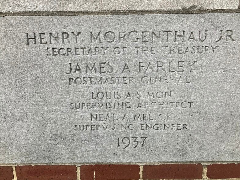 More Photos Of 99 W Broad St, Dunn Office For Sale