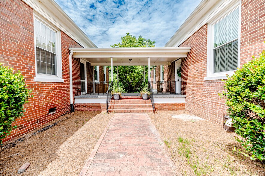 More Photos Of 211 Main st, Broadway Religious Facility For Sale