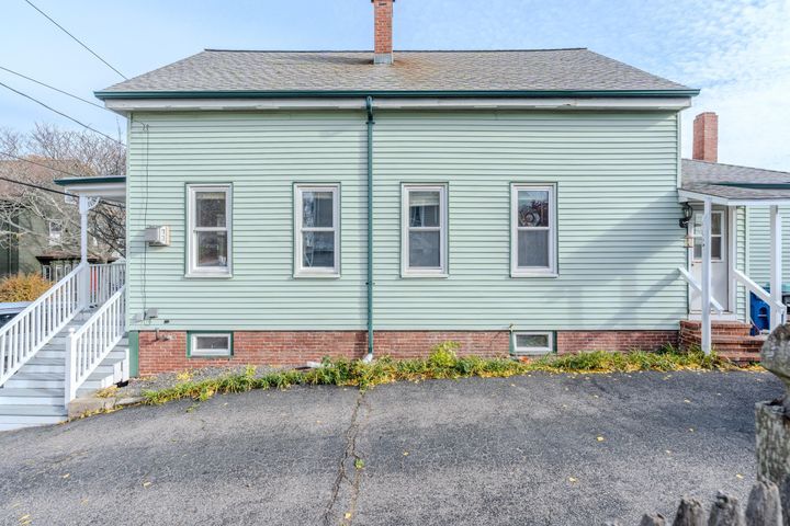 More Photos Of 32 Melbourne St, Portland Flex For Sale
