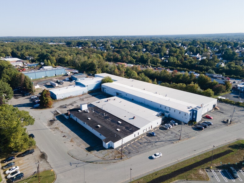 More Photos Of 699 Tarkiln Hill Rd, New Bedford Distribution For Sale