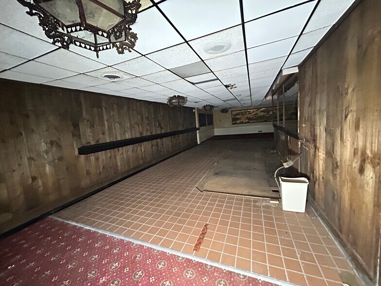 More Photos Of 602 Ridge Rd, Webster Restaurant For Sale