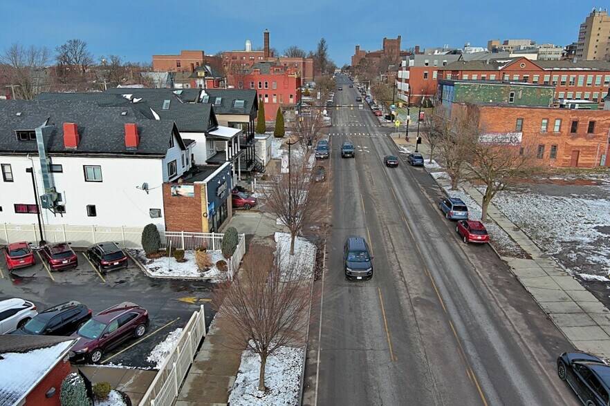 More Photos Of 568-570 Niagara St, Buffalo Storefront Retail Residential For Sale