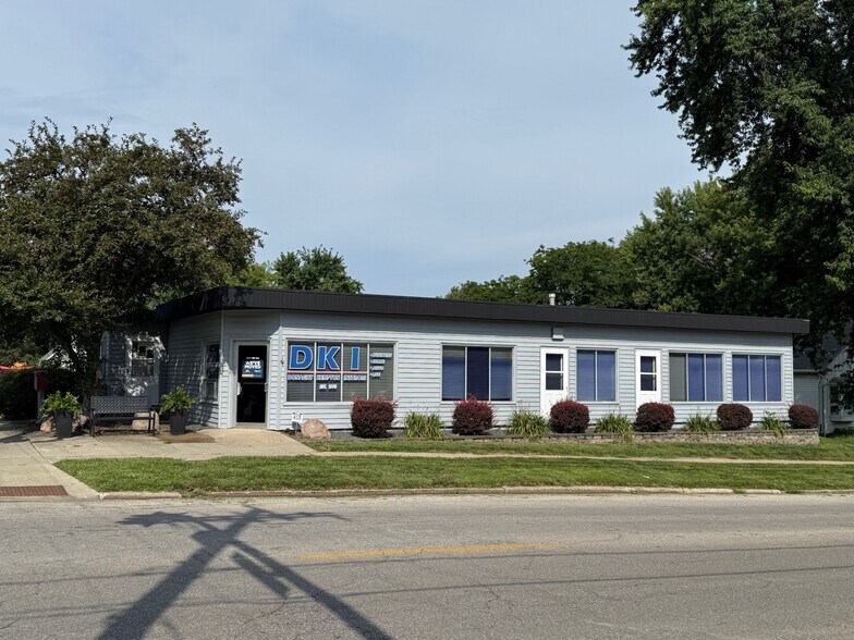 More Photos Of 609 E Madison Ave, Des Moines Office For Lease