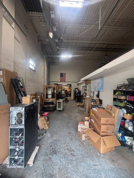 More Photos Of 1380 S Pennsylvania Ave, Morrisville Manufacturing For Lease