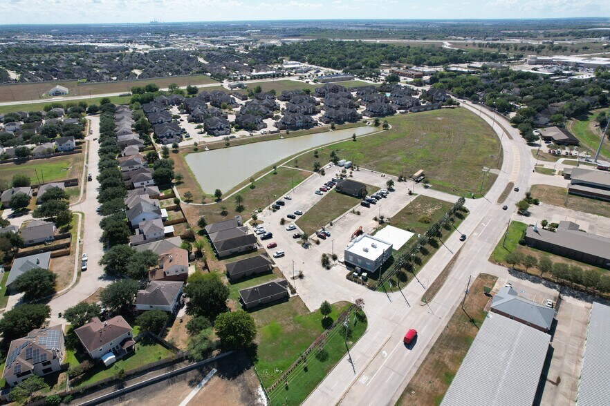 More Photos Of 5222-5226 Reading Way, Rosenberg Medical For Sale