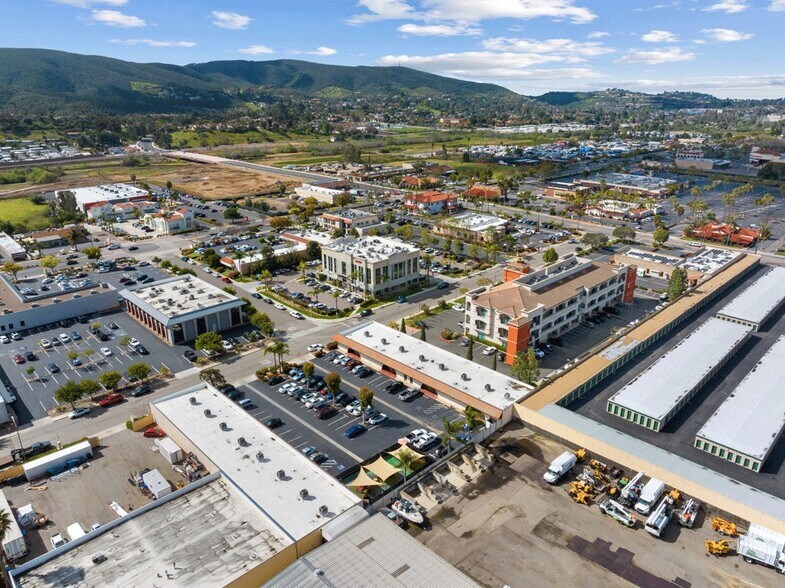 More Photos Of 930 Boardwalk, San Marcos Office For Lease