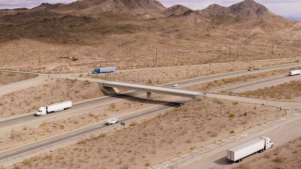 More Photos Of I-40 and Historic Route 66, Essex Land For Sale