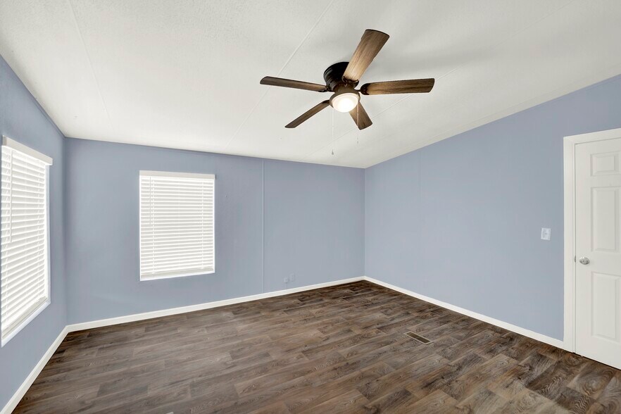 More Photos Of 2806 US Highway 90 W, Hondo Office For Sale