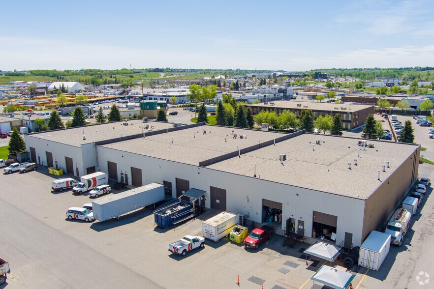 More Photos Of 640 42nd Ave NE, Calgary Warehouse For Lease