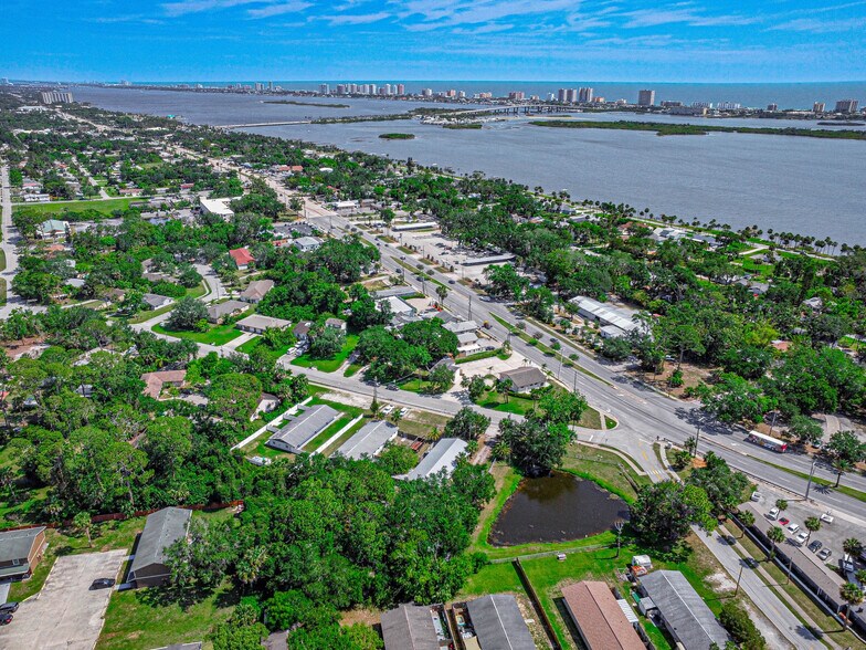 More Photos Of 5070 Orange Blvd, Port Orange Specialty For Sale