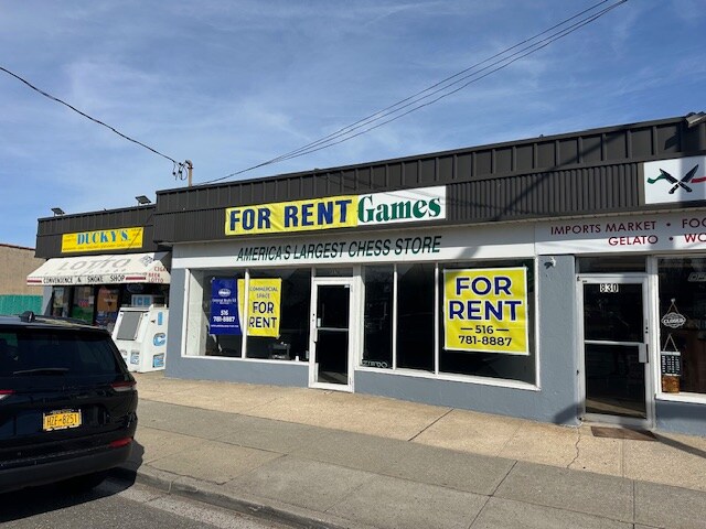 Primary Photo Of 832 N Broadway, Massapequa General Retail For Lease