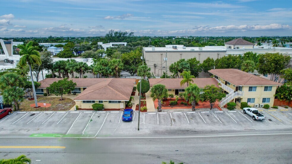 More Photos Of 2901 Middle River Dr, Fort Lauderdale Apartments For Sale