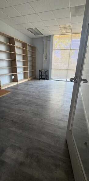 More Photos Of 1050 Admiral Ct, San Bruno Storefront For Lease