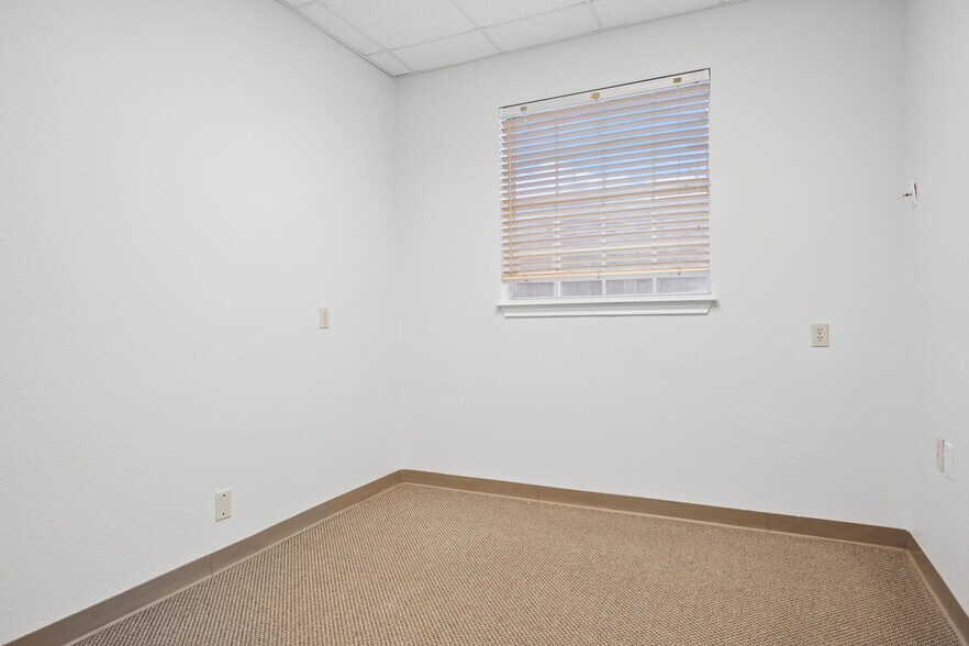 More Photos Of 6407 Colleyville Blvd, Colleyville Medical For Lease
