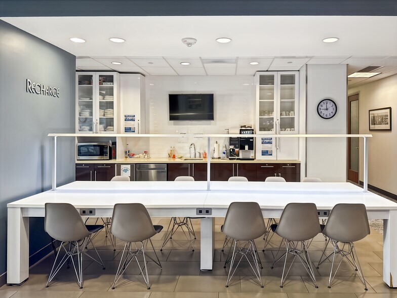 More Photos Of 3597 E Monarch Sky Ln, Meridian Coworking Space