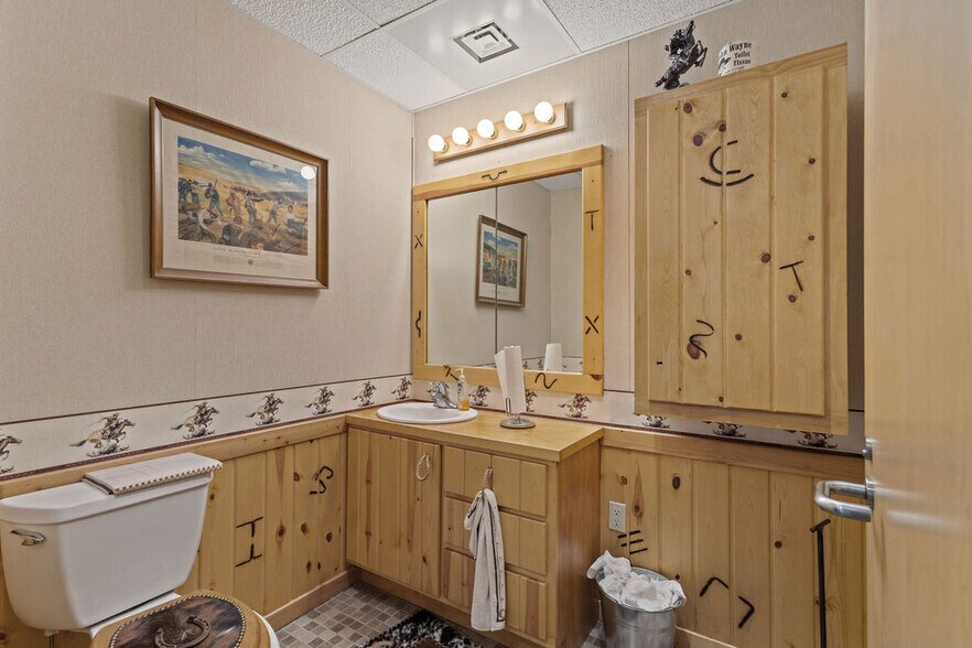 More Photos Of 2559 37th Ave, Columbus Medical For Sale