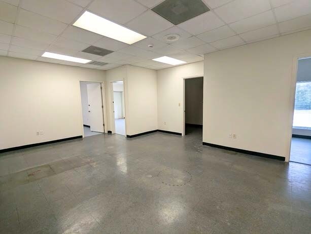 More Photos Of 12068 FM 3083 Rd, Conroe Warehouse For Lease